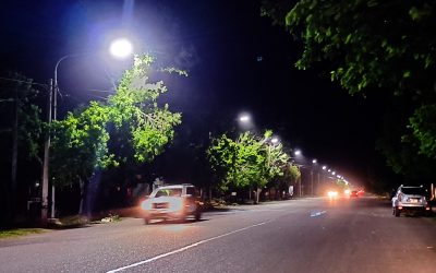 YA FUNCIONAN LAS NUEVAS LUCES LED DE LAS AVENIDAS SAN MARTÍN Y MORENO