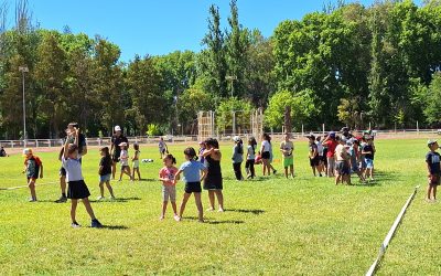CIENTOS DE CHICOS SANRAFAELINOS COMENZARON LAS COLONIAS DE VERANO MUNICIPALES
