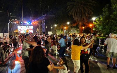 EN UNA PLAZA SAN MARTÍN COLMADA SE VIVIÓ LA PEÑA DE LA TRADICIÓN DEL ADULTO MAYOR DE SAN RAFAEL