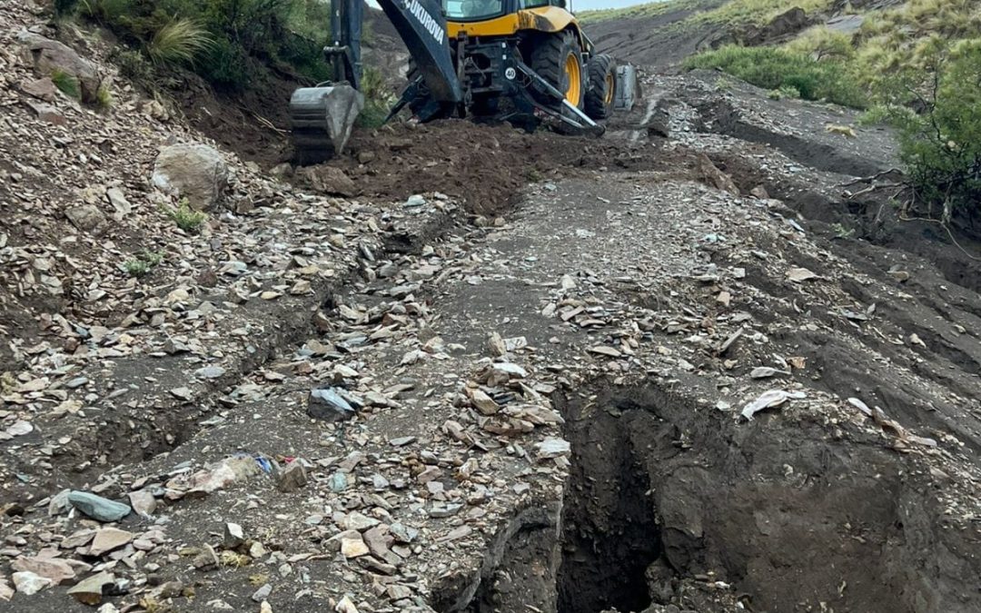 EL MUNICIPIO CONTINÚA TRABAJANDO EN EL MANTENIMIENTO DE CAMINOS DEL SECANO SANRAFAELINO