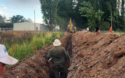 AGUA POTABLE: EL MUNICIPIO TRABAJA CON LOS PRESTADORES DE DISTRITOS Y EXTIENDE 16 KILÓMETROS DE NUEVA CAÑERÍA
