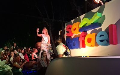 AZUL DESLUMBRÓ EN LA VÍA BLANCA POR LAS CALLES DE LA CIUDAD DE MENDOZA