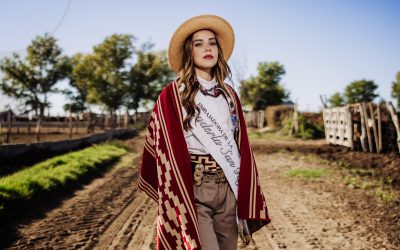 JULIETA SE PREPARA PARA REPRESENTAR A SAN RAFAEL EN LA FIESTA DE LA GANADERÍA