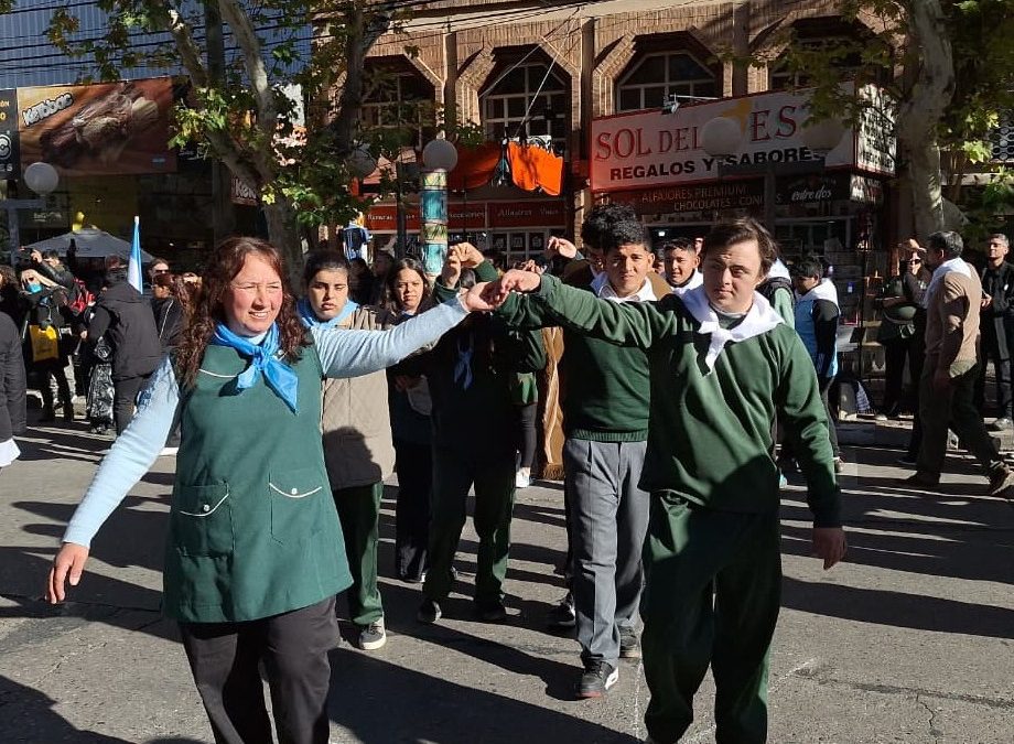 EL MUNICIPIO ACOMPAÑÓ A LA ESCUELA IRIS EN UNA NUEVA EDICIÓN DEL PERICÓN INCLUSIVO