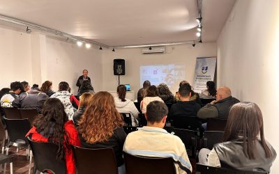 A SALA LLENA SE DESARROLLÓ UNA CAPACITACIÓN EN MARKETING DIGITAL PARA EMPRENDEDORES SANRAFAELINOS
