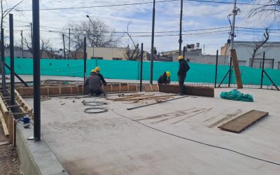 RENOVACIÓN DE ESPACIOS PÚBLICOS: EL MUNICIPIO AVANZA EN LAS PLAZAS SCHESTAKOW Y JULIO RUIZ