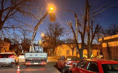 EL MUNICIPIO SIGUE SUMANDO LUMINARIAS LED EN CALLES SANRAFAELINAS