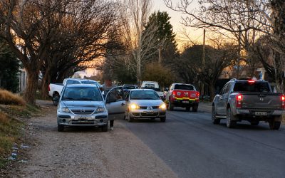 EQUIPOS MUNICIPALES DETECTARON “IN FRAGANTI” A OTRO VECINO ARROJANDO BASURA EN LA VÍA PÚBLICA