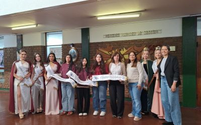 LAS ALUMNAS DE LA EBYMA CONFECCIONARON LAS BANDAS VENDIMIALES