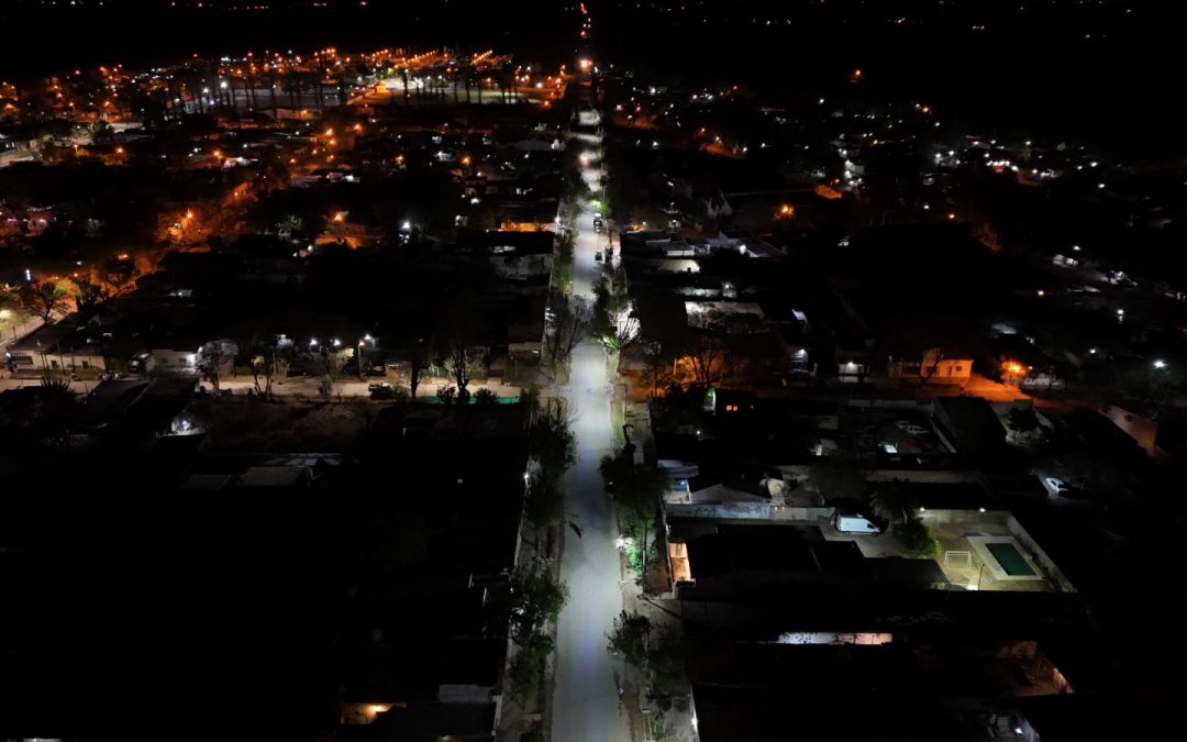 LUCES LED: TRAS ILUMINAR CALLE SARMIENTO DE CUADRO NACIONAL, AHORA ES EL TURNO DEL CORREDOR CHACABUCO-PASTEUR