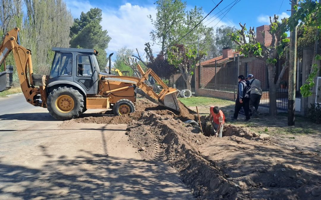 EL MUNICIPIO REALIZA DESAGÜES EN CALLE SUETA, TAREAS DE PREVENCIÓN ANTE EL SÚPER NIÑO Y MÁS CONTROLES EN LOTEOS