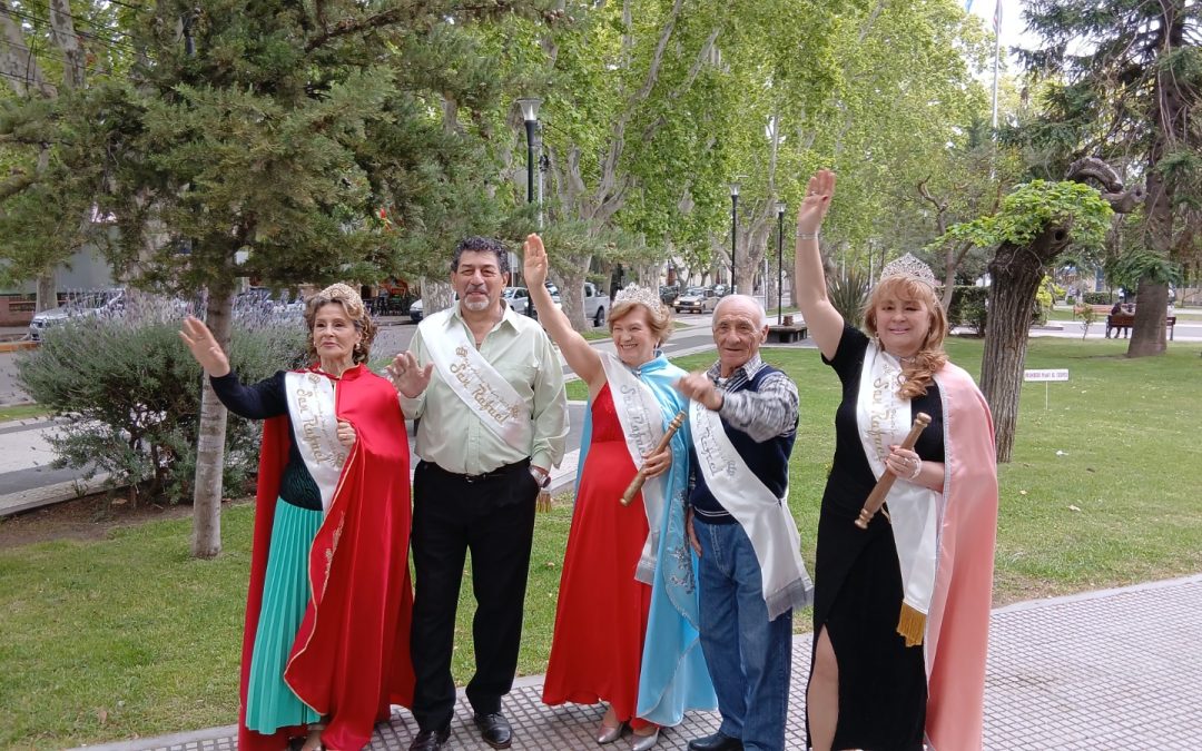 LOS NUEVOS REYES DEL ADULTO MAYOR COMENZARON SUS ACTIVIDADES Y SE PREPARAN PARA UN AÑO LLENO DE PROYECTOS
