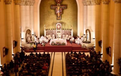 EL INTENDENTE OMAR FÉLIX ACOMPAÑÓ LAS CELEBRACIONES POR EL DÍA DE SAN RAFAEL ARCÁNGEL EN LA CATEDRAL